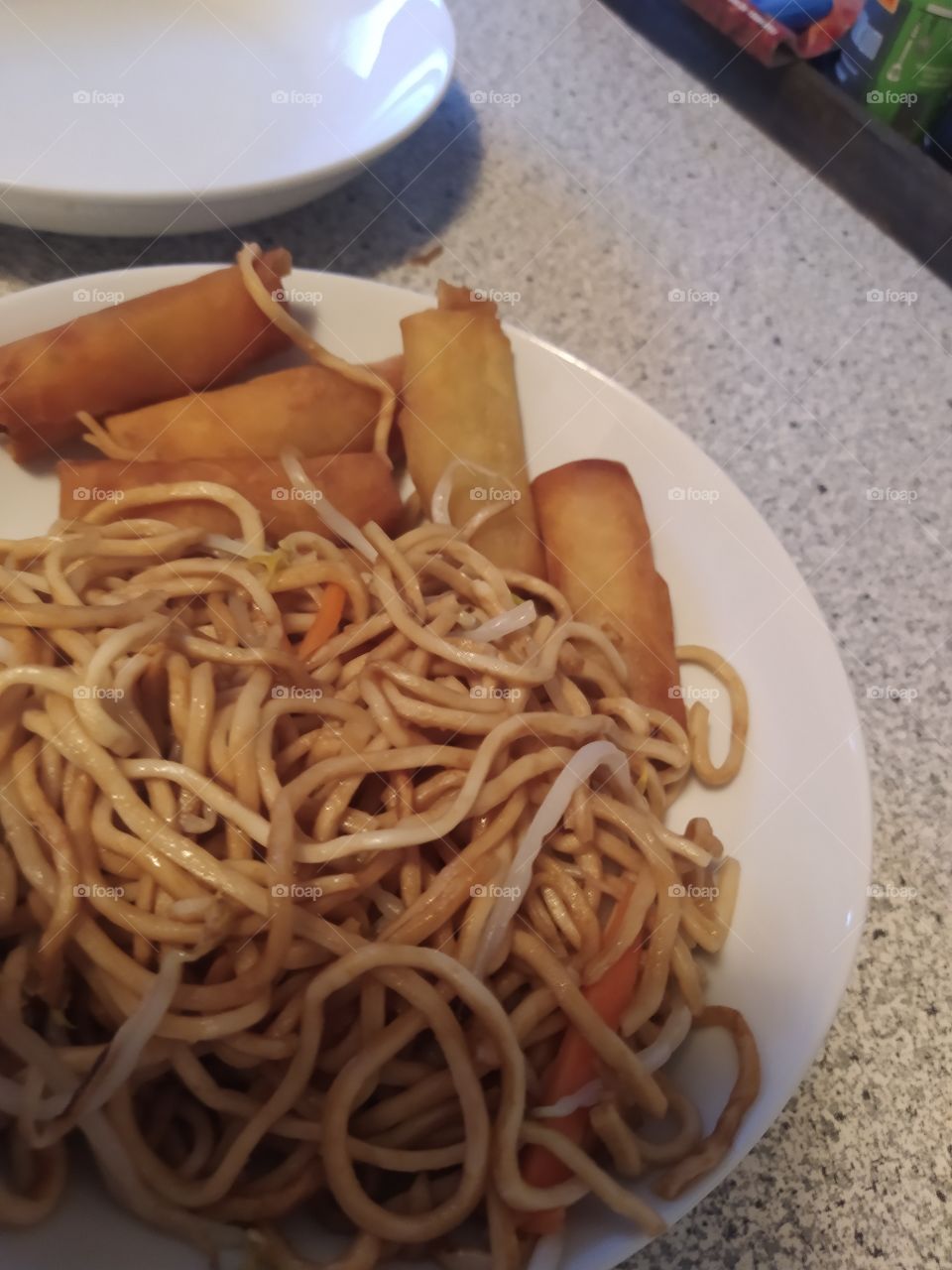 spring rolls with noodles