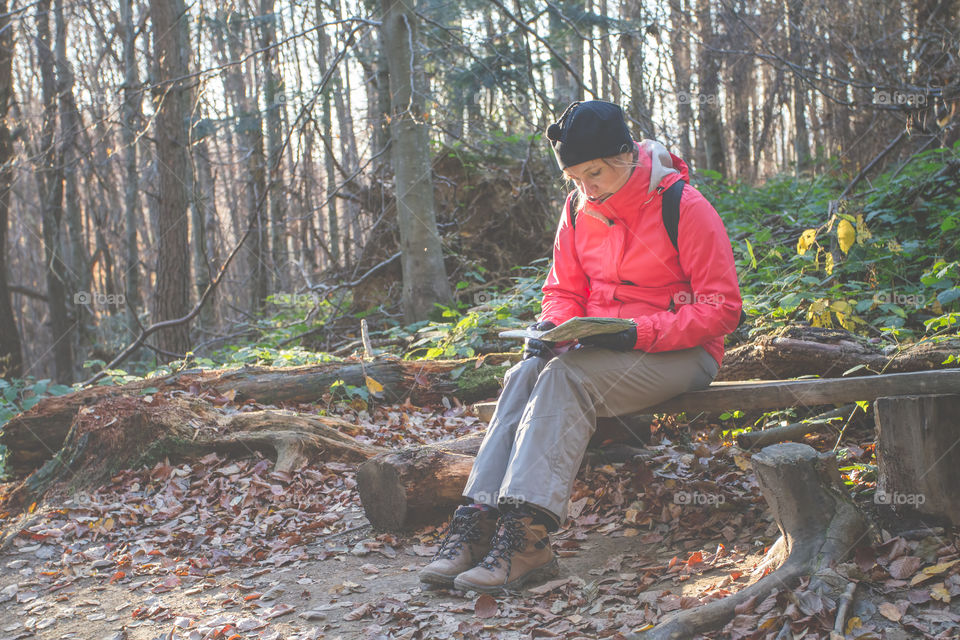 Rest and reading map. Short time for rest and reading map