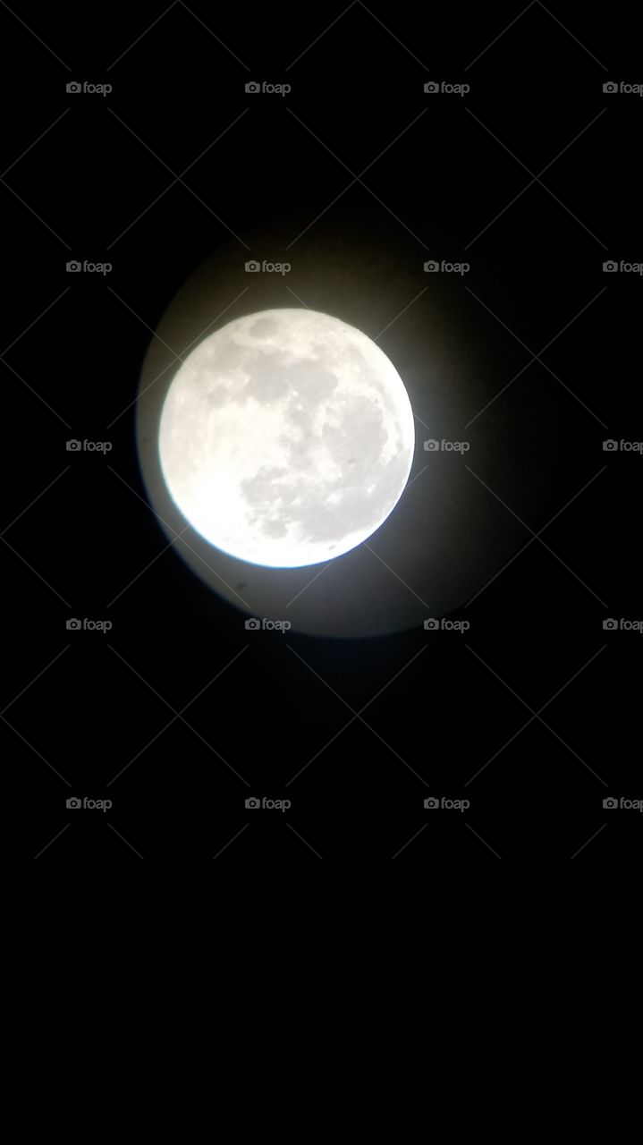 Moon Before Christmas