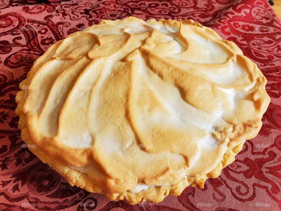 Grandma's banana cream pie