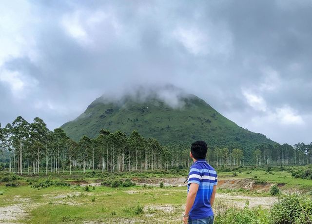 Foggy mountain 