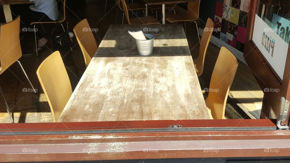 Table in a Pizza restaurant