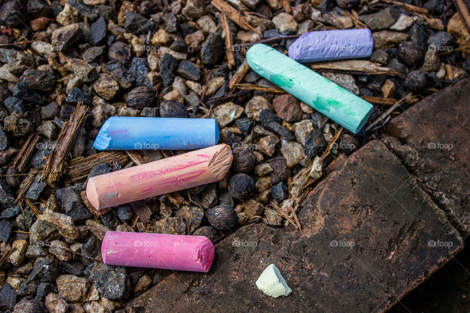 colors of outside chalk that have been used