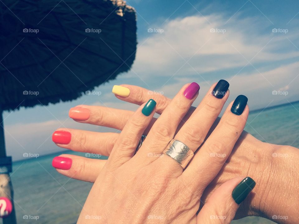 Coloured nails