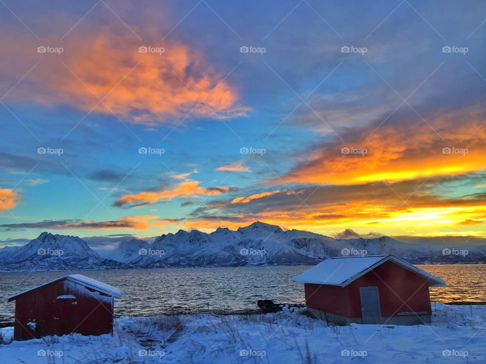 Lights over Sortland, Varerålen , North Norway. 