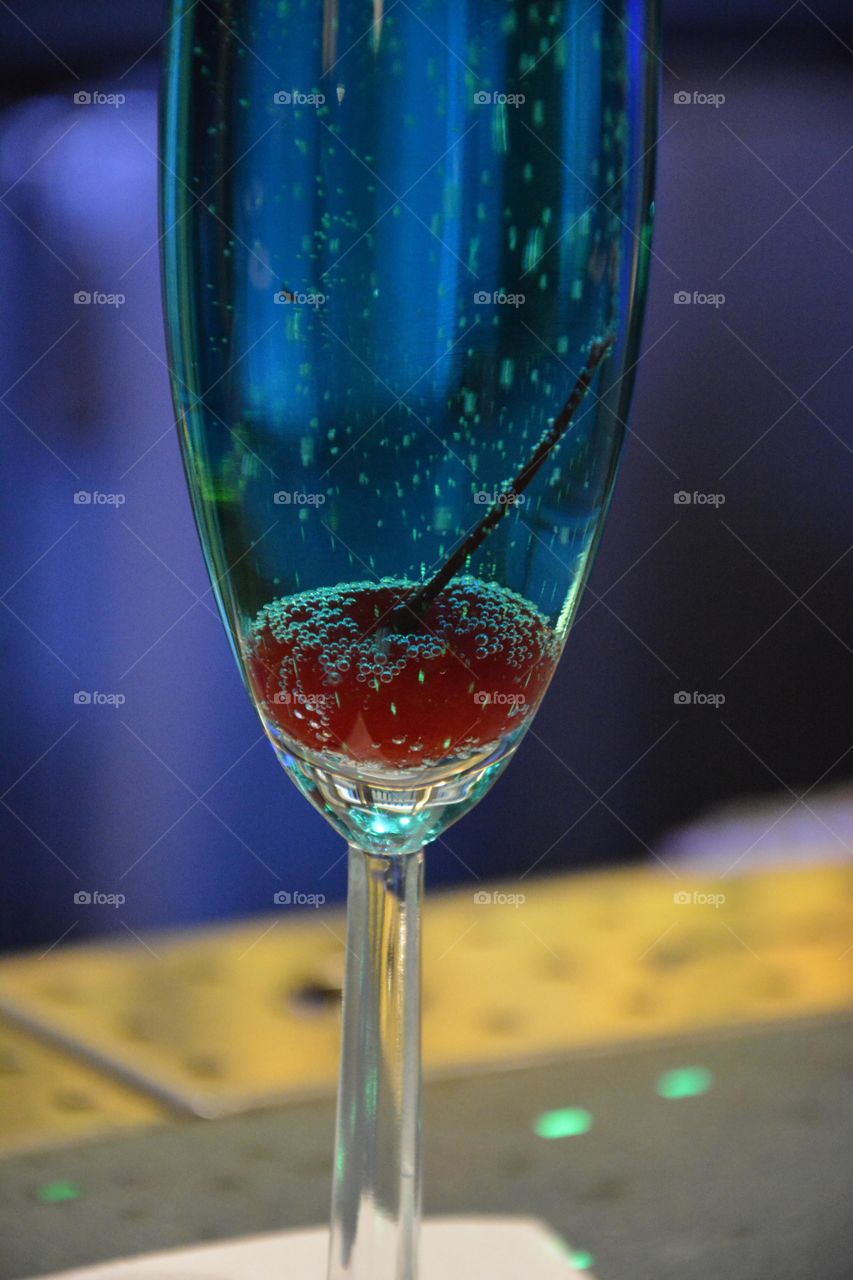 fancy bubbly cocktail