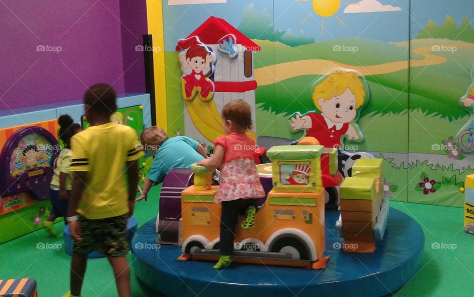 Movie, Child, People, Competition, Vehicle