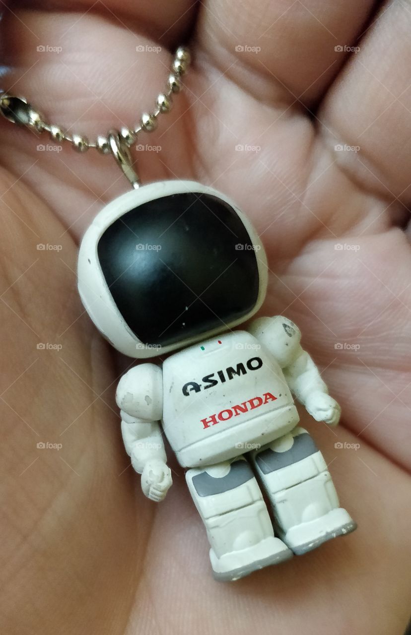 Honda Asimo robot key chain