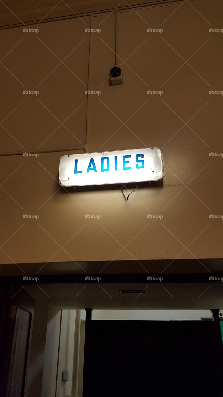 Retro Ladies Restroom Sign