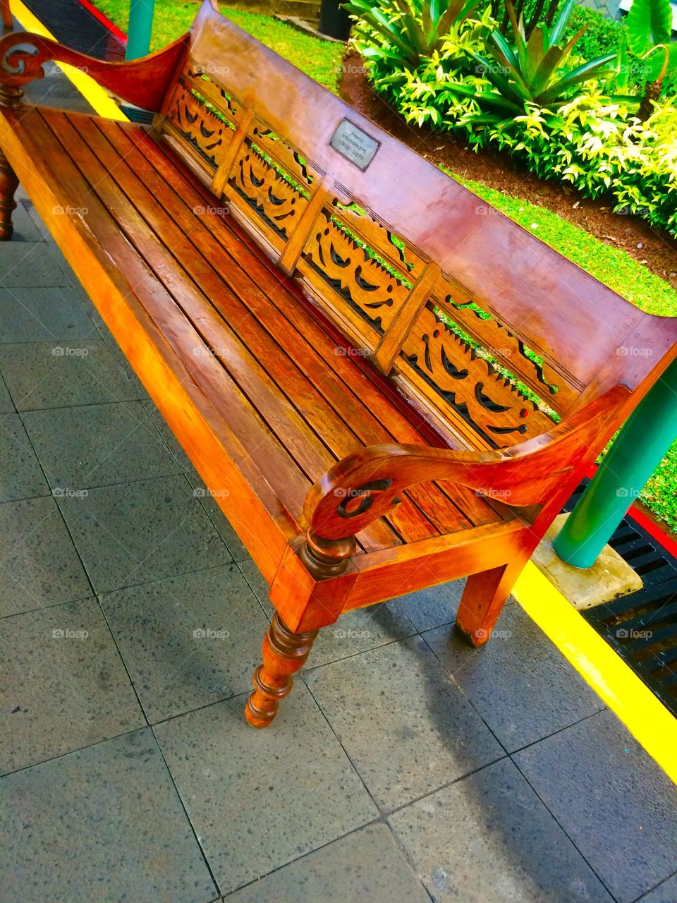 A park without benches is like an uninhabited forest. As small as the size of a park bench, this one equipment becomes important and must be in your home garden.

No need to be fancy and expensive, 4,Nov,2019. Jakarta city indonesia