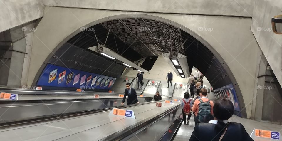 escalators in london tube station