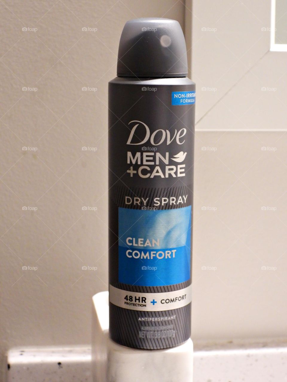 Dove Care DRY SPRAY - In addition to staying cool all day long, Dove antiperspirant spray helps you care for your underarms. This alcohol-free formula helps delicate underarm skin recover from the underarm irritation that regular shaving can cause