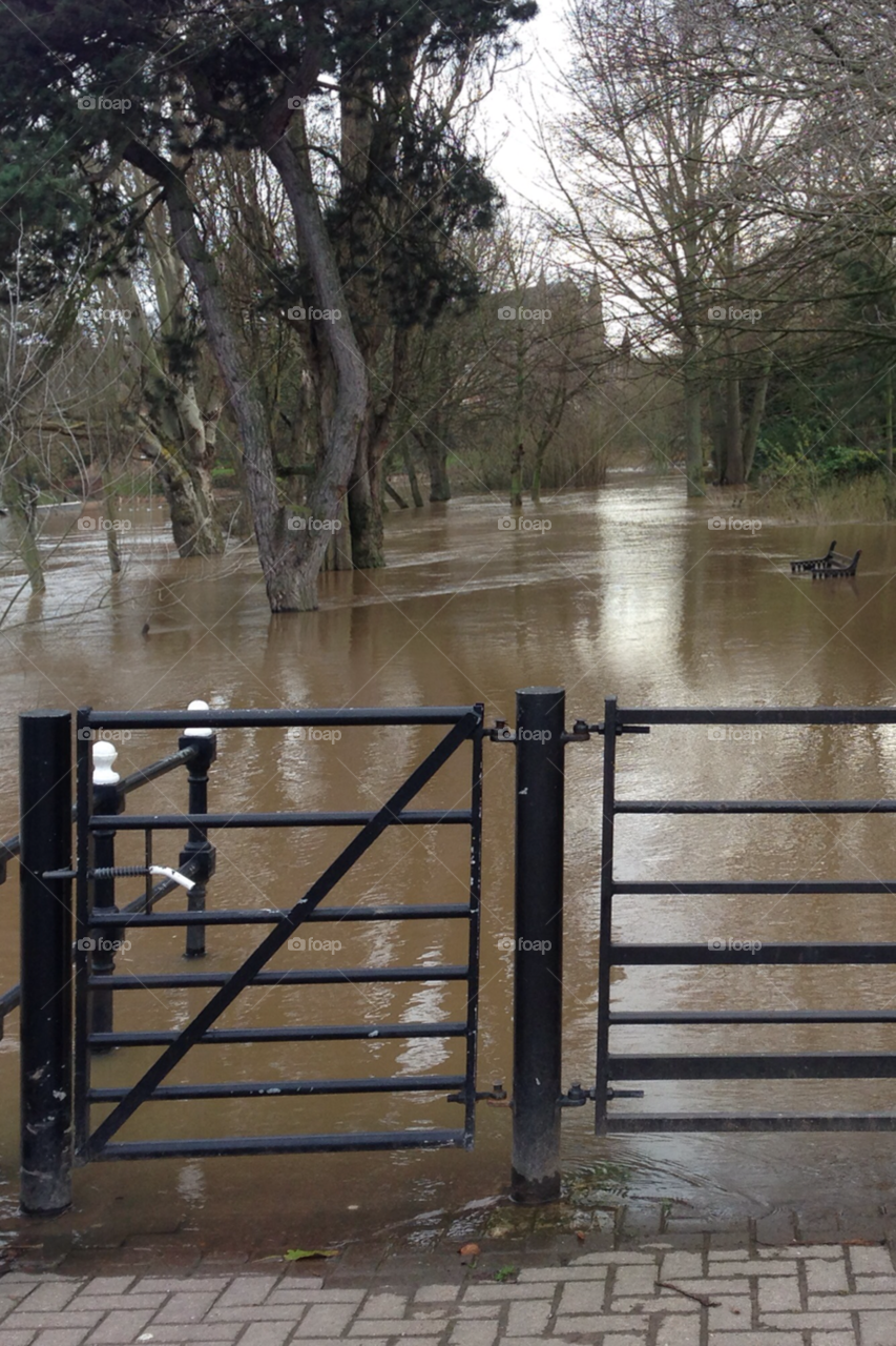 walk riverside flooded worcester uk by chris7ben