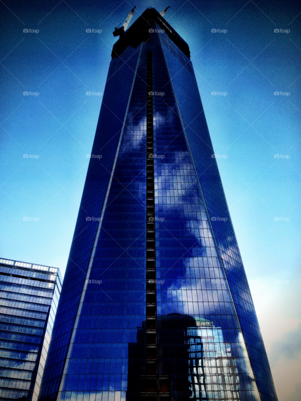 clouds blue sky nyc freedom tower by mingfoto