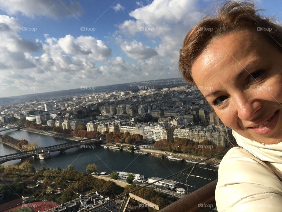 Woman at Eiffel tower 