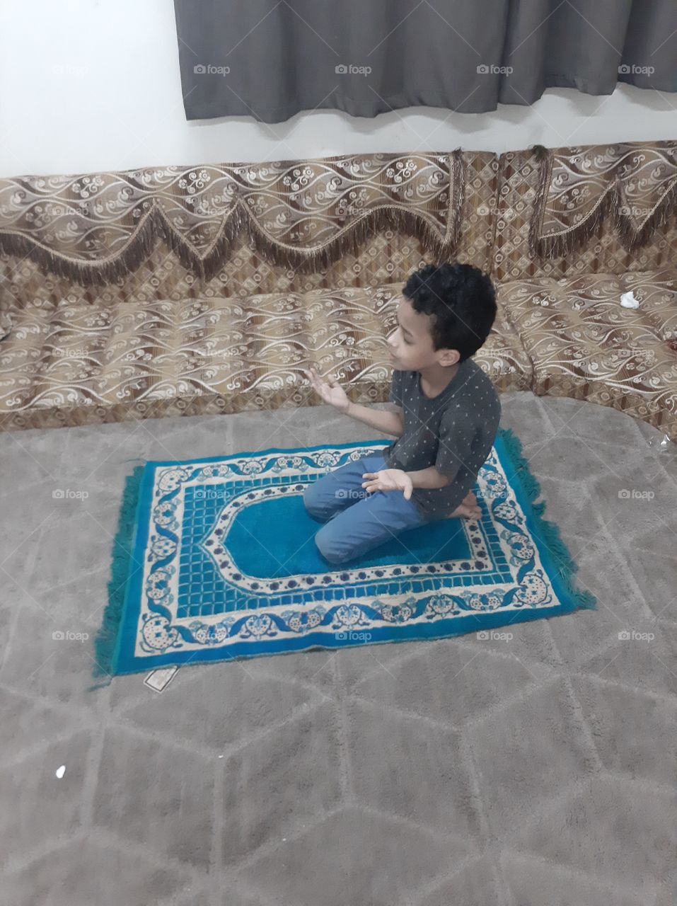 I need your support guys, I'm very, very poor, poor