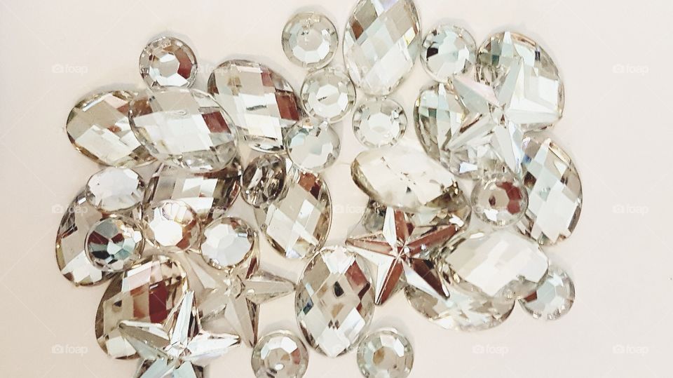 Different shapes of crystal gem stones