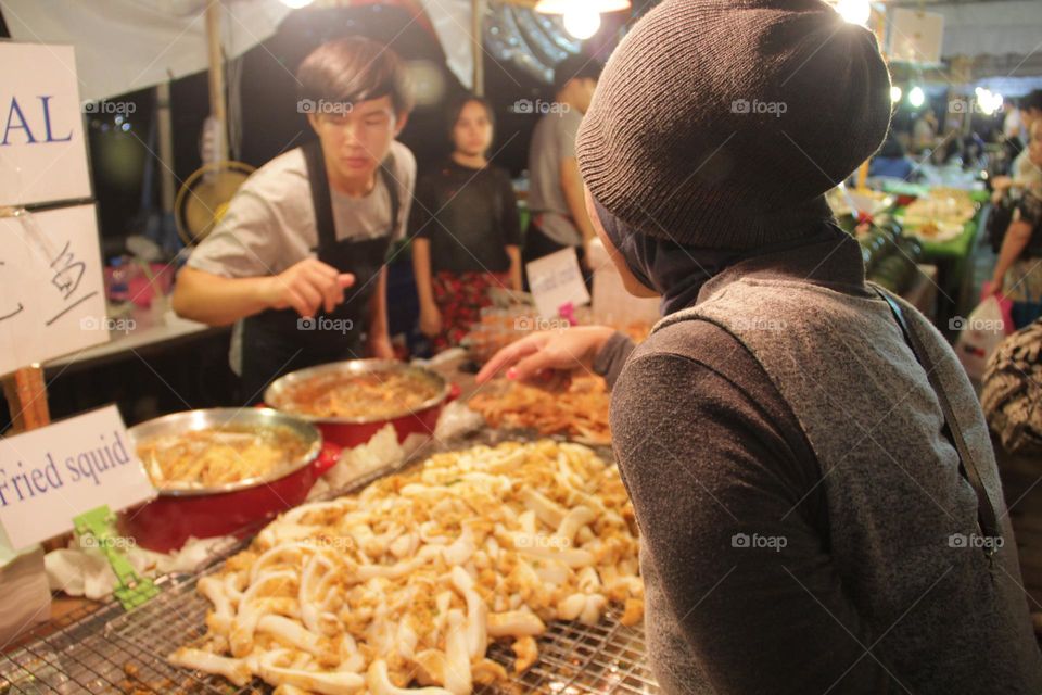 Hunt for food at night in the month of Ramadan.