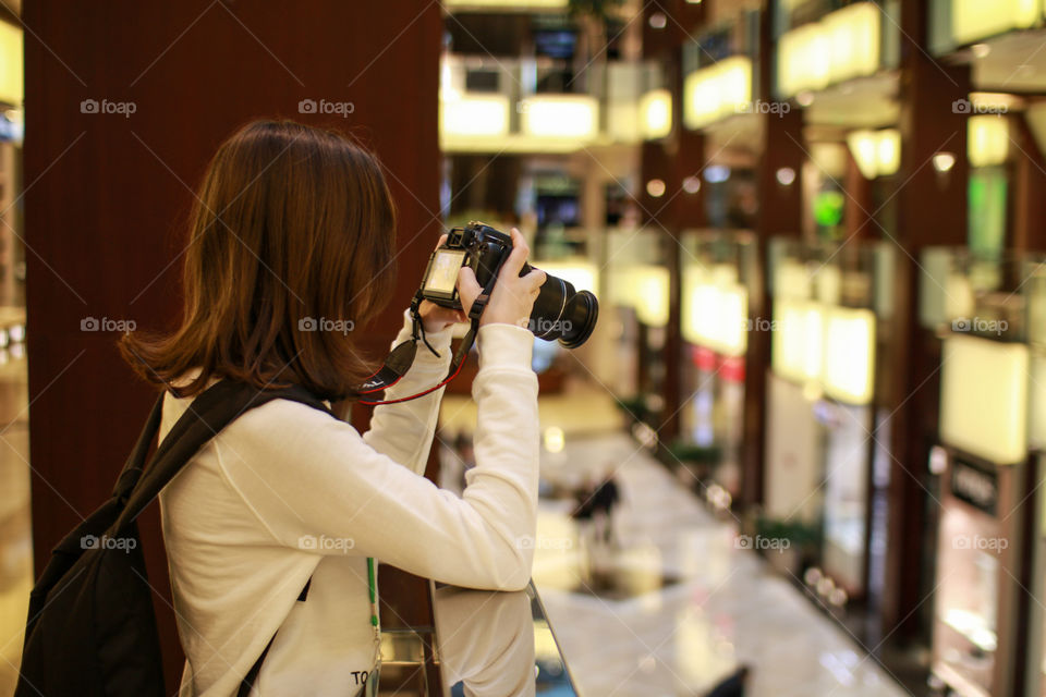 girl with camera