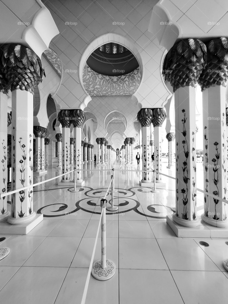 Abu Dhabi, White Mosque, Incredible Architecture in B&W