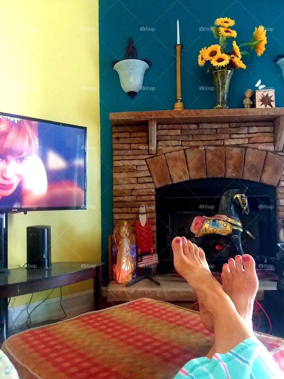 Day off, relaxing in my favorite place and binging on my favorite shows on tv.