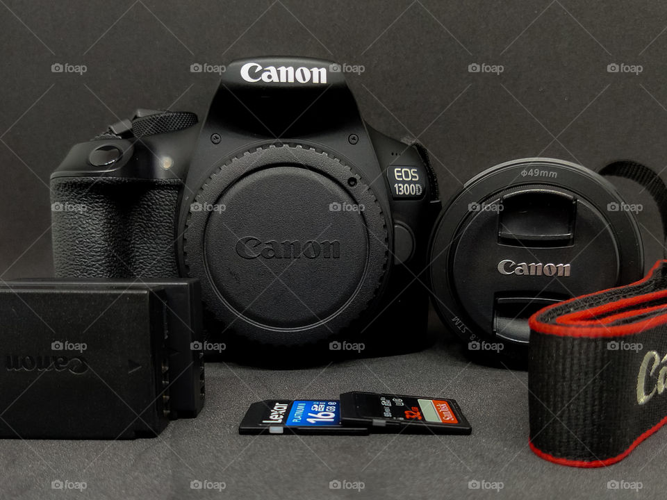 Canon 1300D