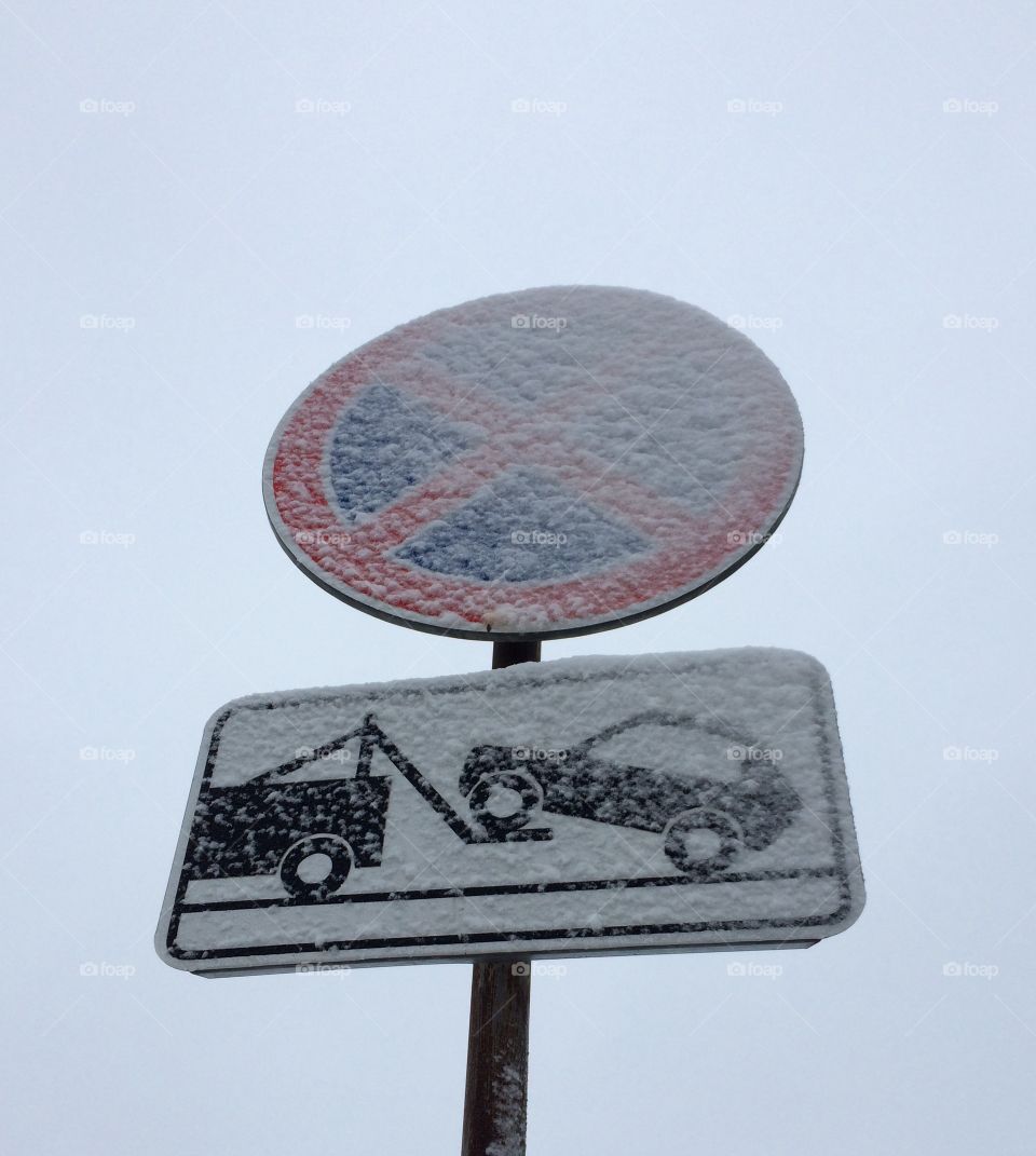 sign in the snow