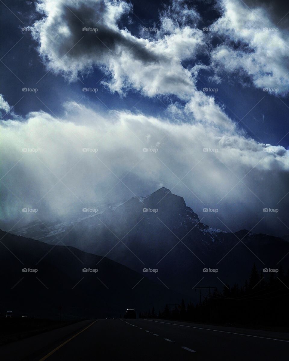 Mountains
Cloud
Landscape
Rocky
Banff