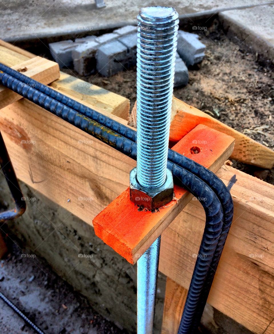 Construction bolt