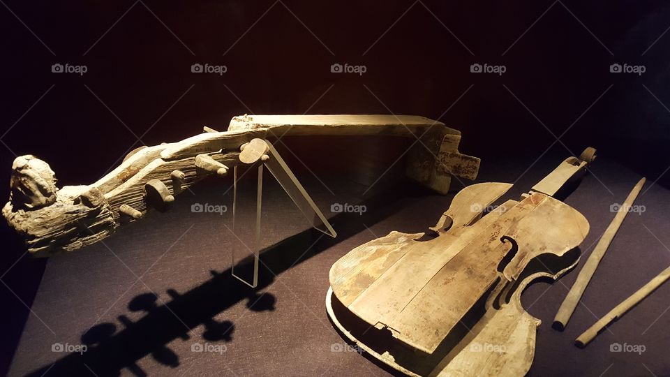 Violin (recovered from sunken ship Kronan, Sweden)