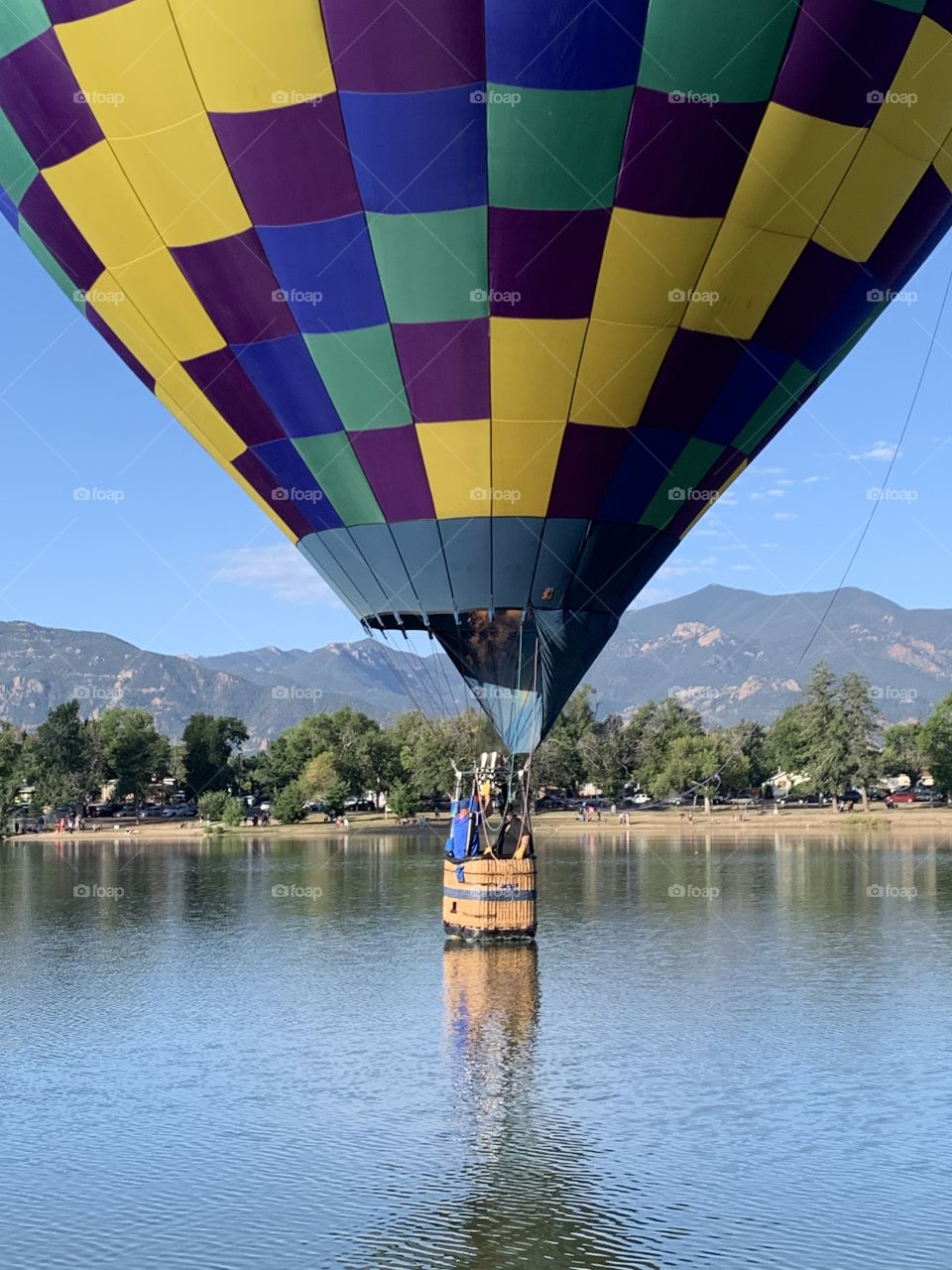 Hot Air Balloon water touchdown 