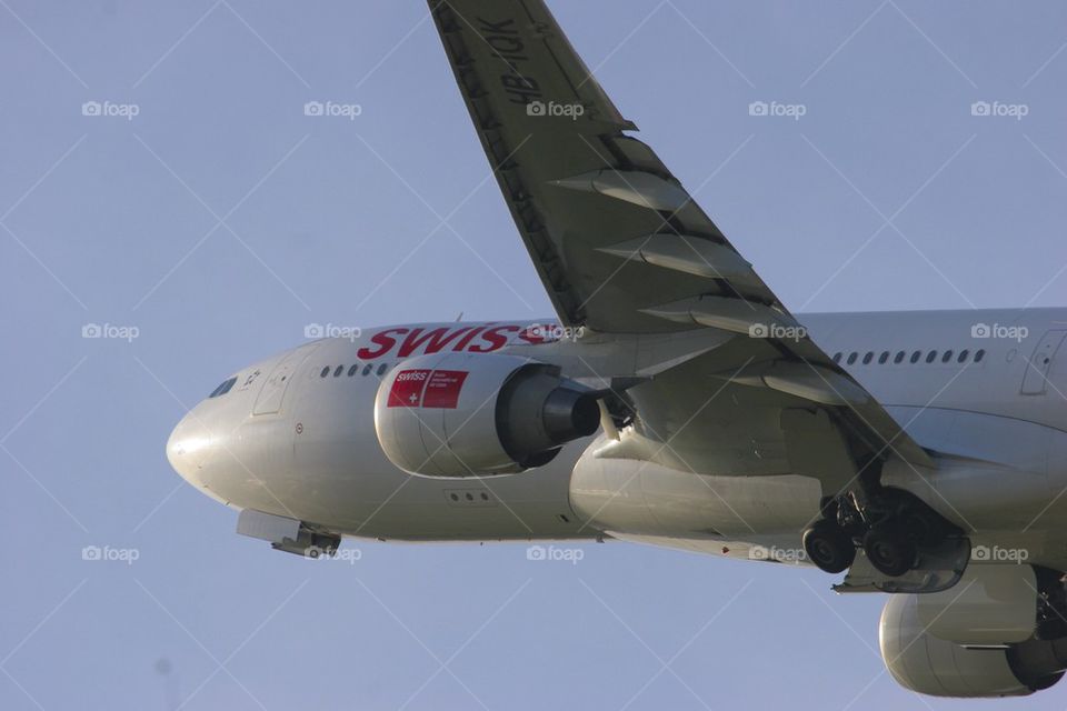 SWISS INTERNATIONAL AIRBUS A330-200 ZRH