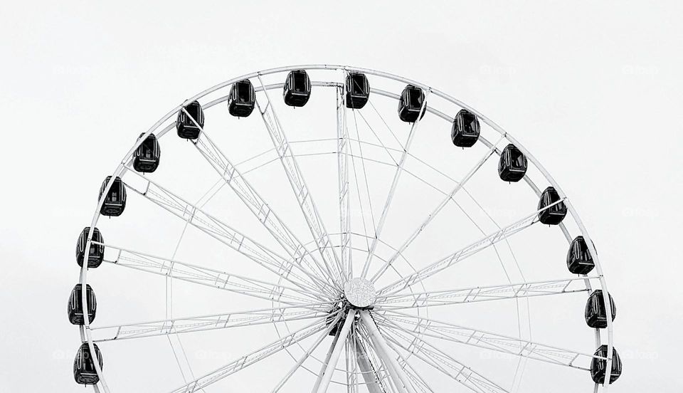 Ferris wheel🖤🤍 Monochrome🖤🤍