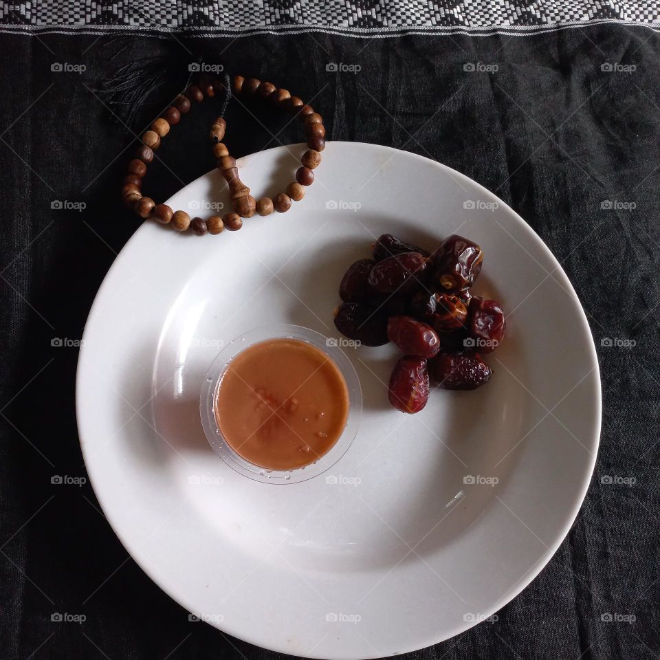 Tasbih dates and sweets porridge