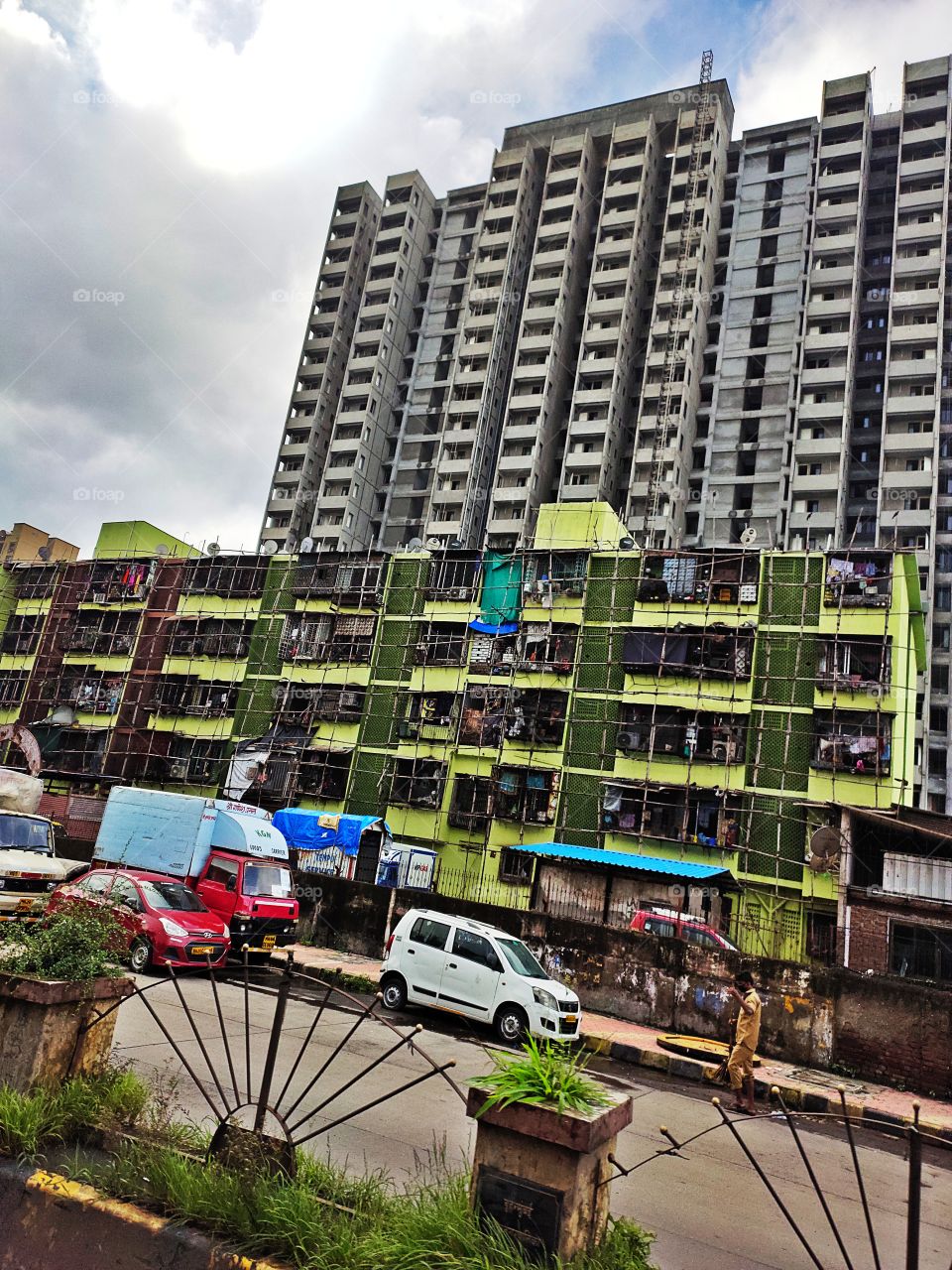 Urban life
Residance Flats🏢🏢
👁️👁️📷👁️
Black ☁️ Clouds