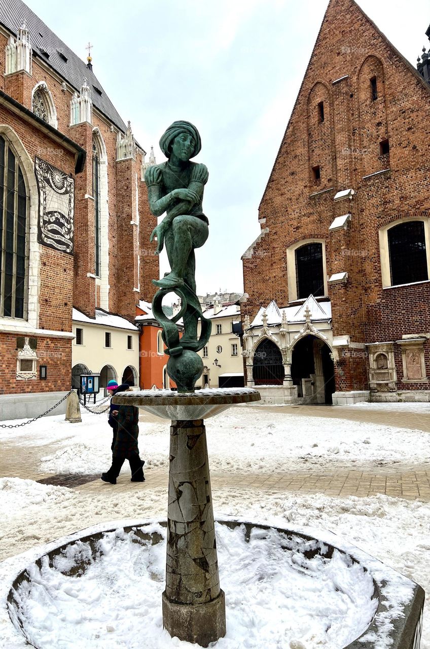 «Фонтан з Жаком» был создан в 1958г в историческом центре Кракова 