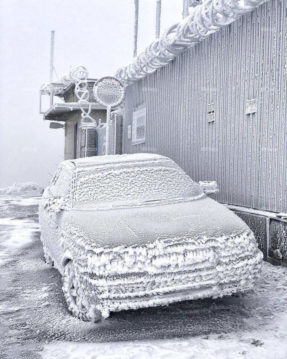 Ice a car