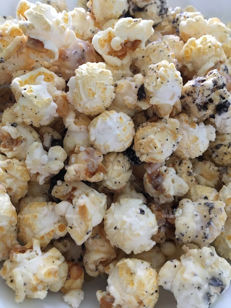 Cookies and Cream Popcorn