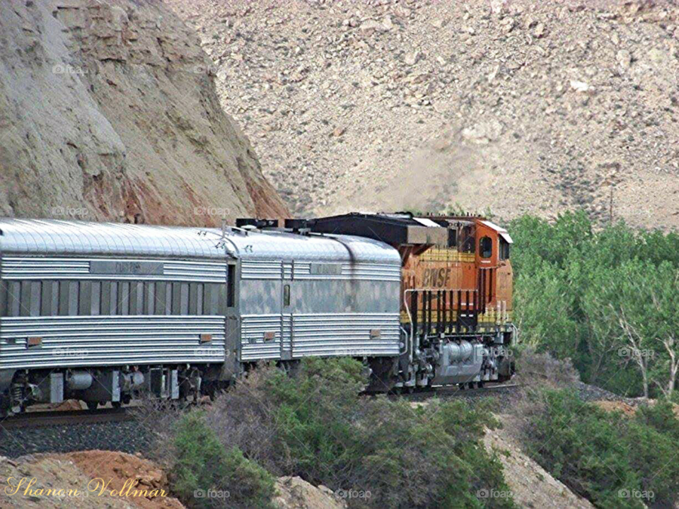 train ride through canyon