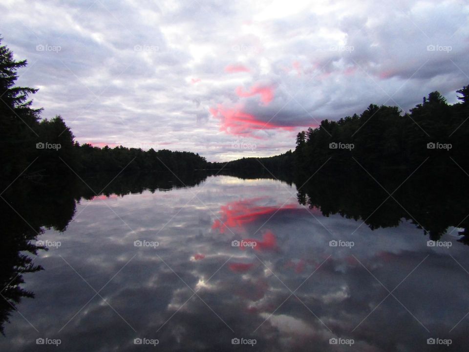 A spot of magenta in the clouds 