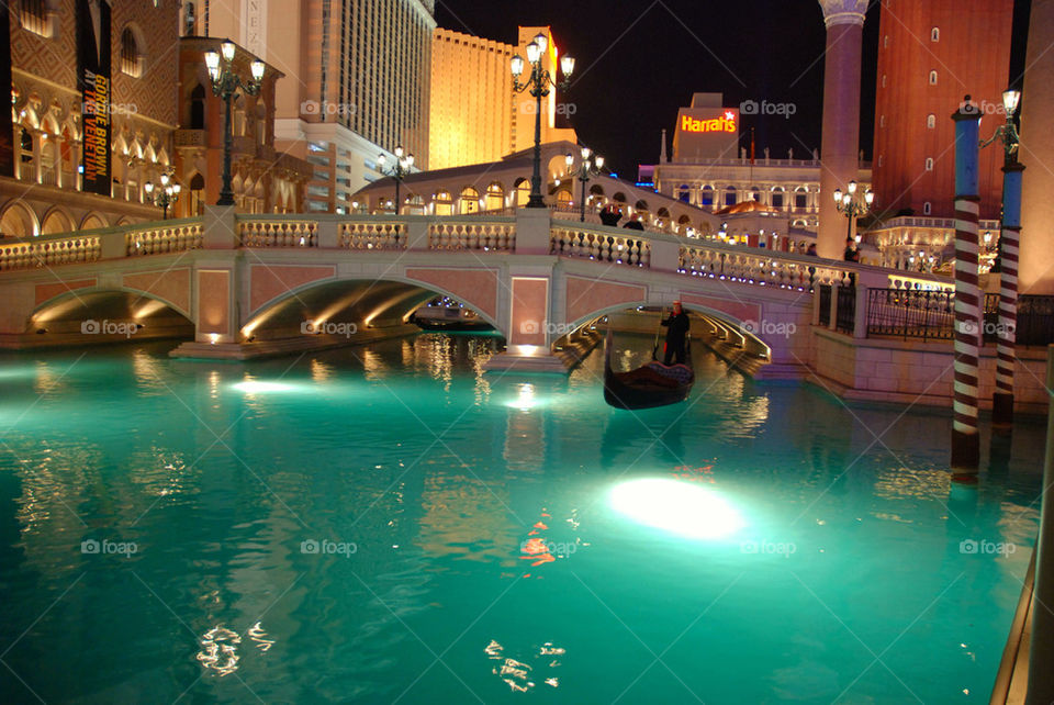 water hotel bridge canal by geraltamirano