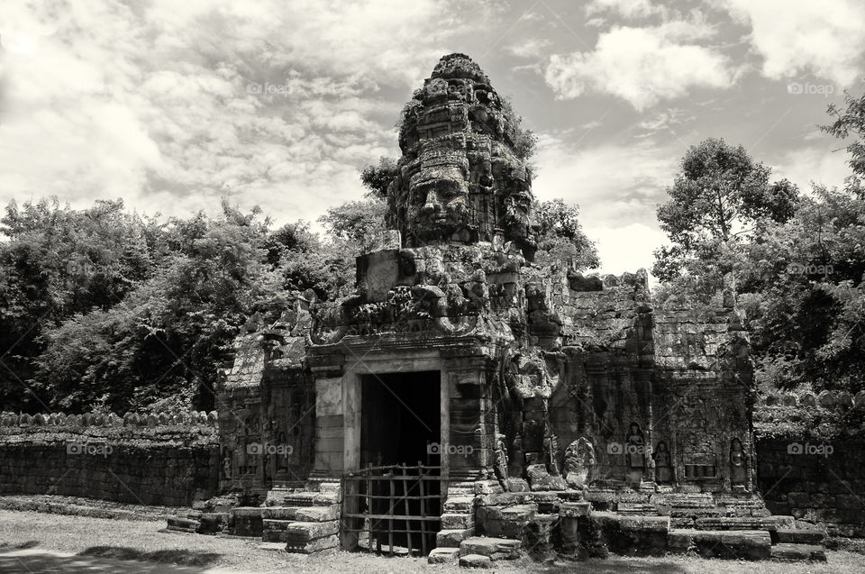 Angkor. Gate