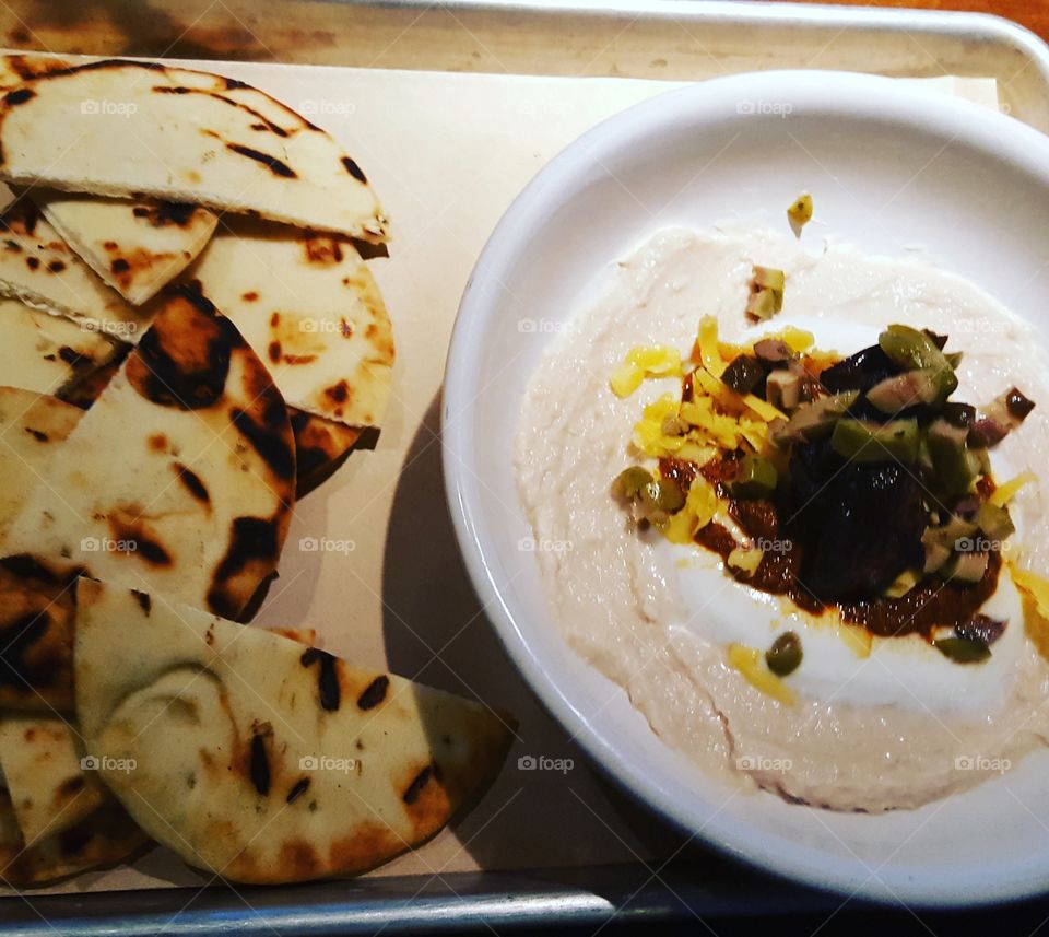 hummus and pita