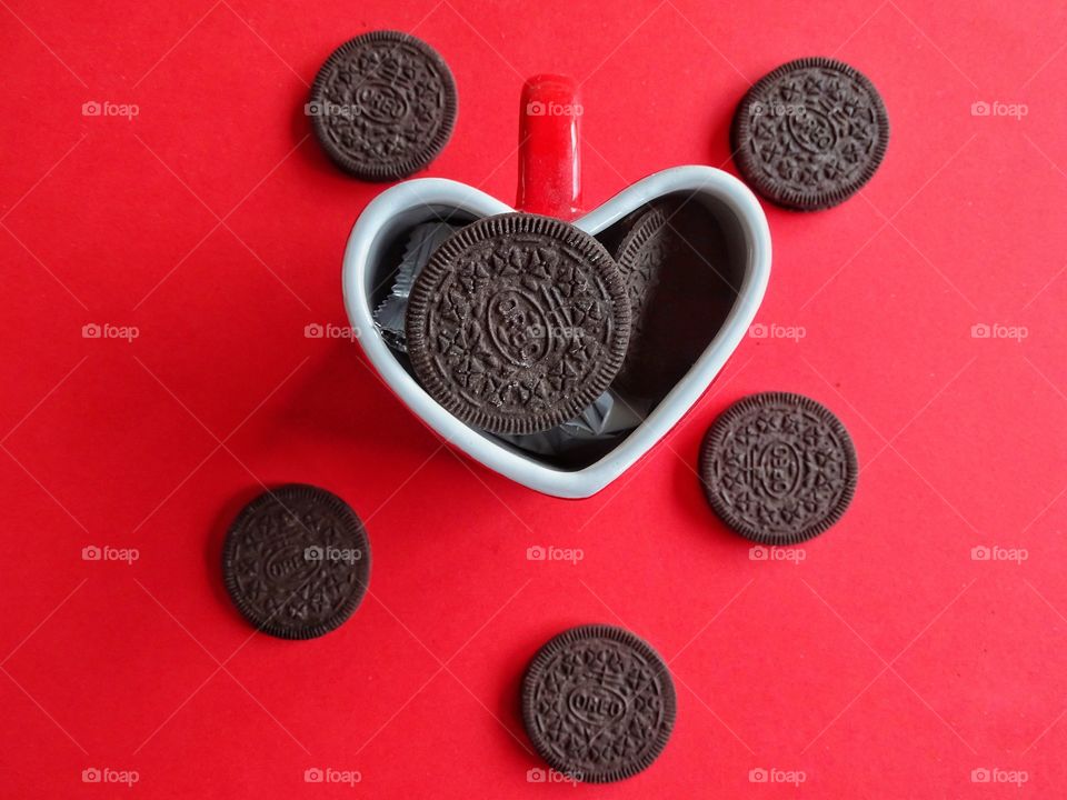 Heart shaped cup with Oreo