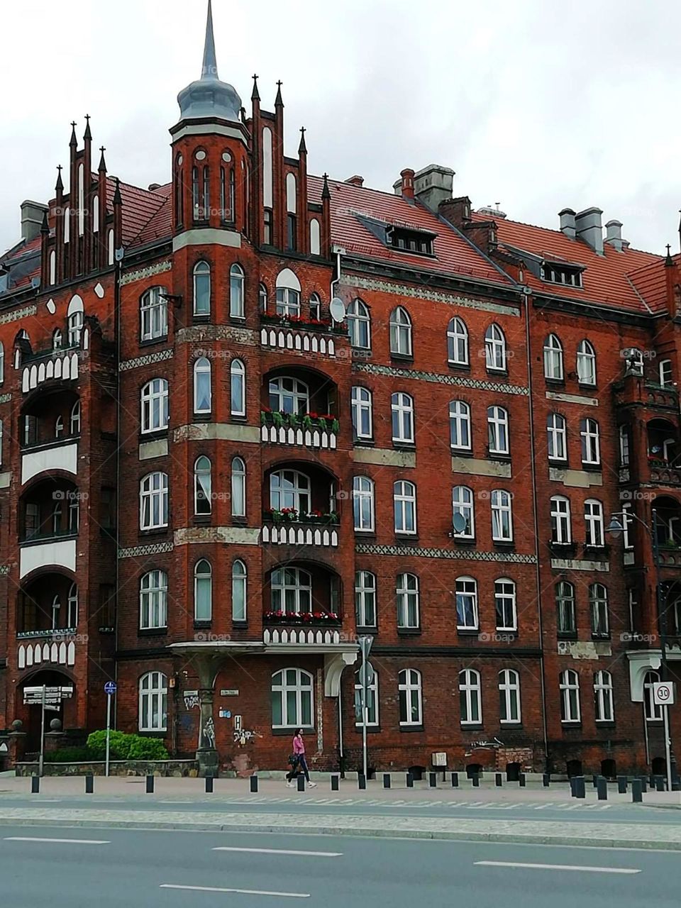 Mobile series architecture