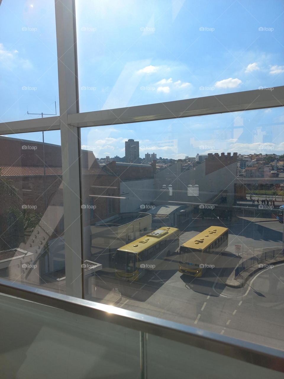 Crescimento urbano, é um processo  espacial e demográfico  e refere-se  a importância  da implementação e ampliação  das infraestruturas urbanas, como alfasto, construções, saneamento  básico, indústrias,  comércio e  serviços públicos