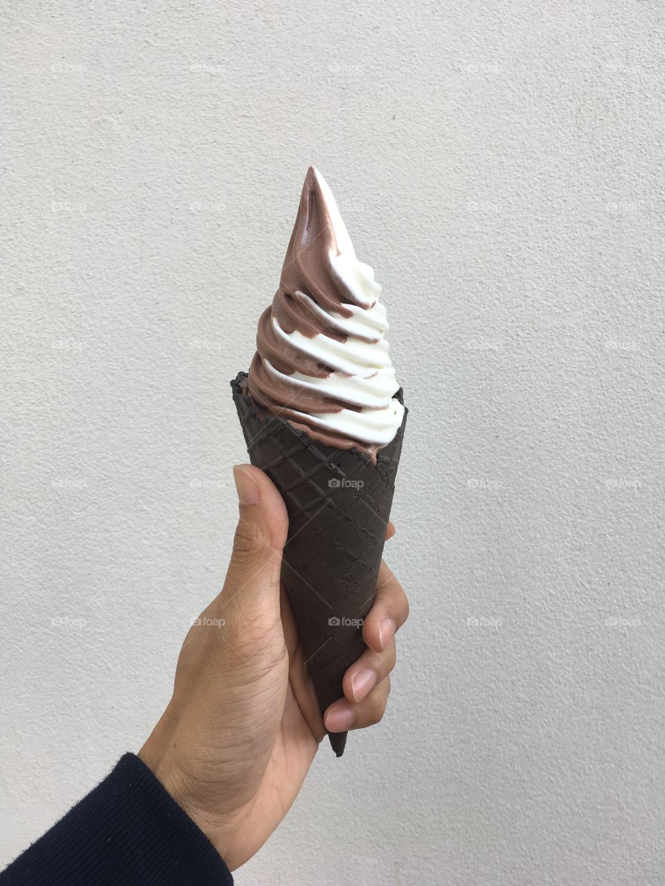 Two tone ice cream 