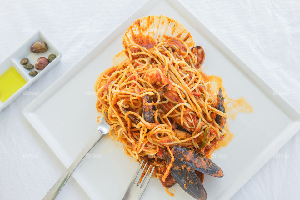 Seafood spaghetti 
