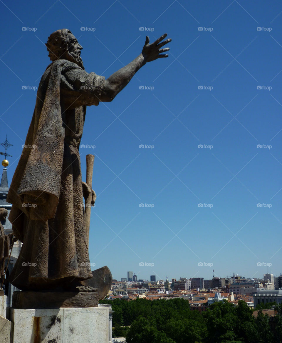 statue saint cathedral spain by kenglund