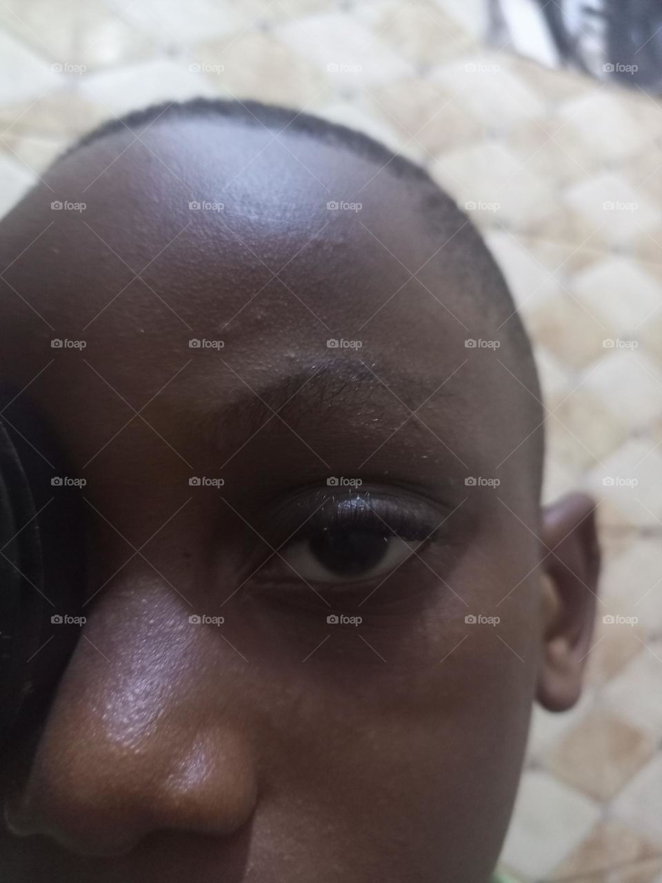 all I see is an eyeshadow